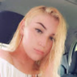 Meet your Posher, Macey